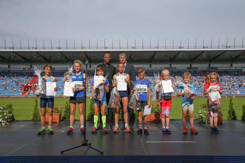 Tereza Kučerová 1. místo (hod raketkou) Čokoládová tretra 2019