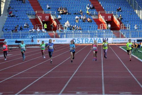 Nela Kocourková 2. místo (200 m) Čokoládová tretra 2020