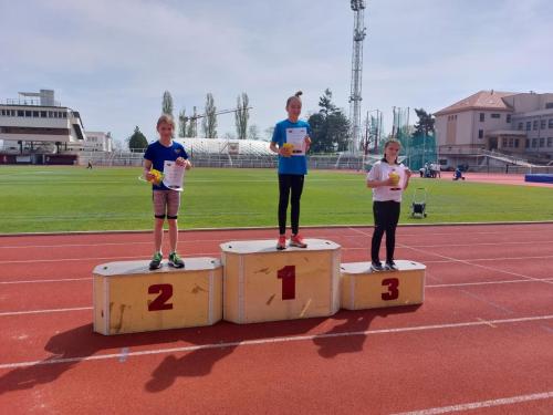 Májové závody - 1. místo v kriketu - Sofie Filípková - Juliska 1. 5. 2023